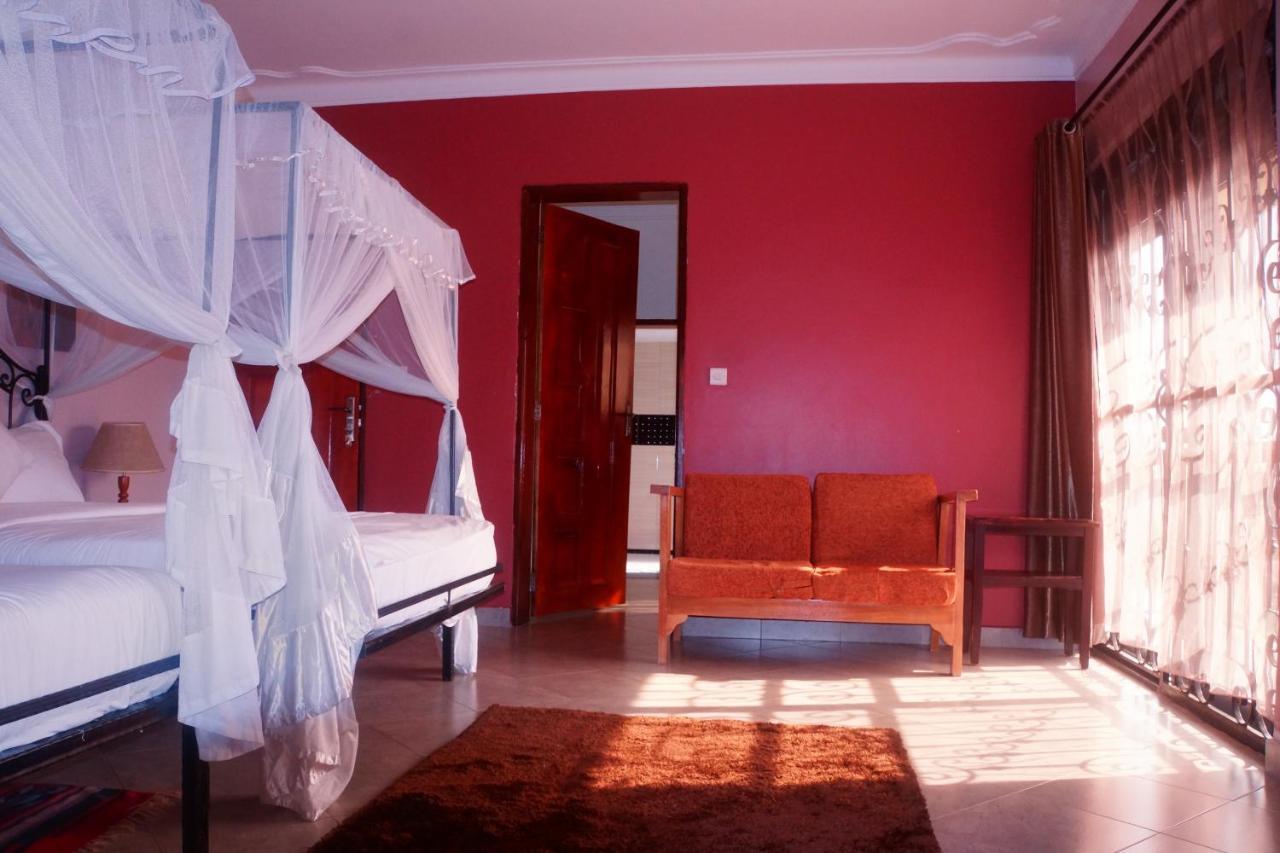 Silver Oaks Hotel Boma Fort Portal Eksteriør billede
